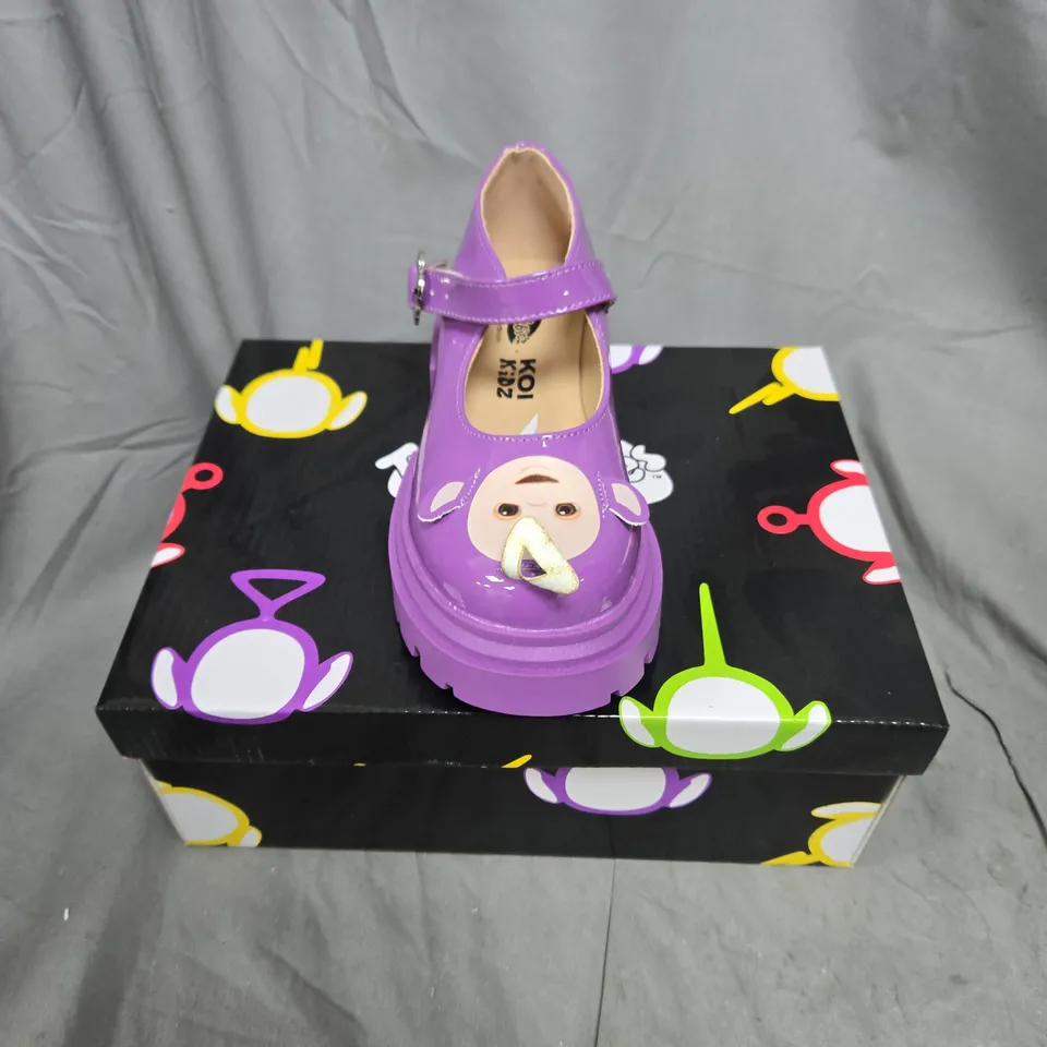 BOXED PAIR OF KOI TINKY WINKY TELETUBBIES KIDZ MARY JANES IN PURPLE - SIZE UK11