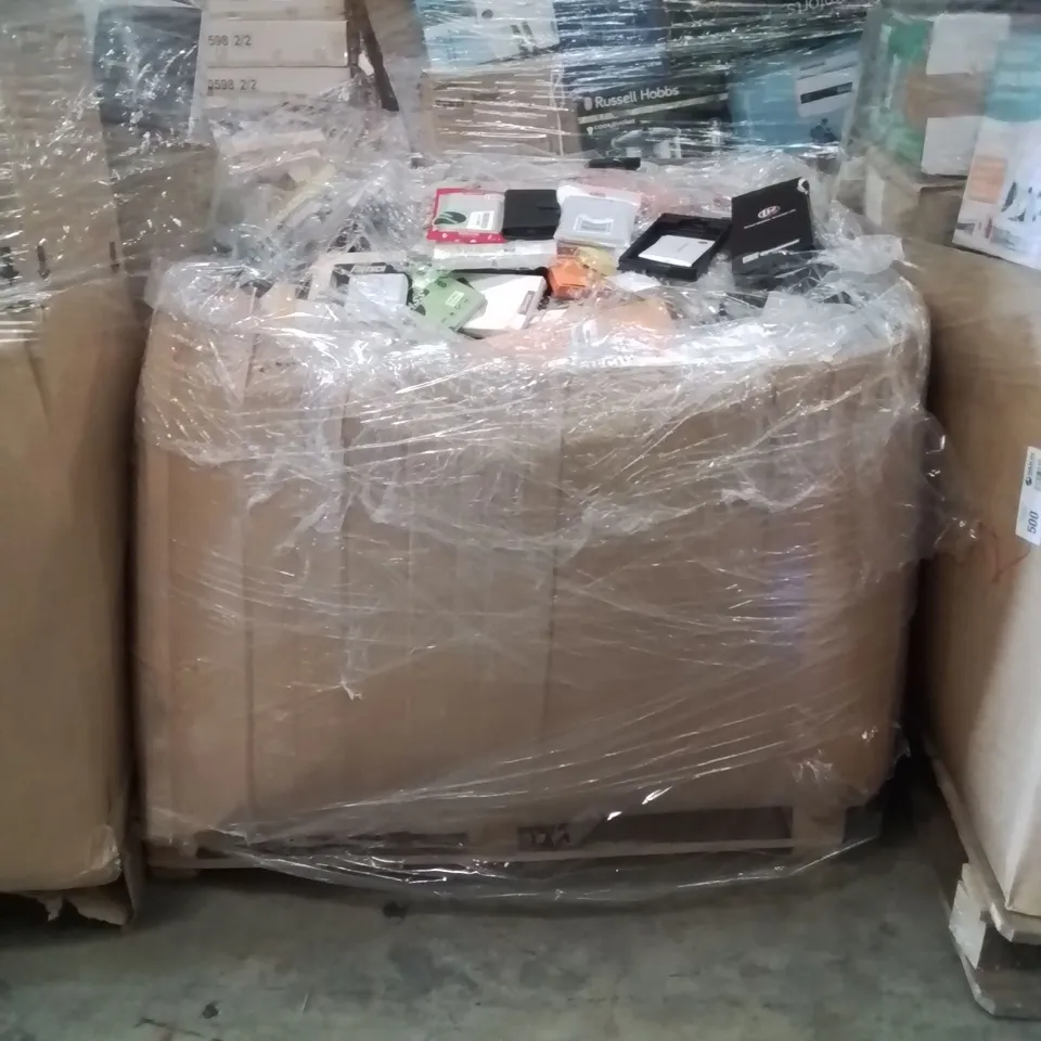 PALLET TO CONTAIN A LARGE QUANTITY OF PHONE CASES AND SCREEN PROTECTORS