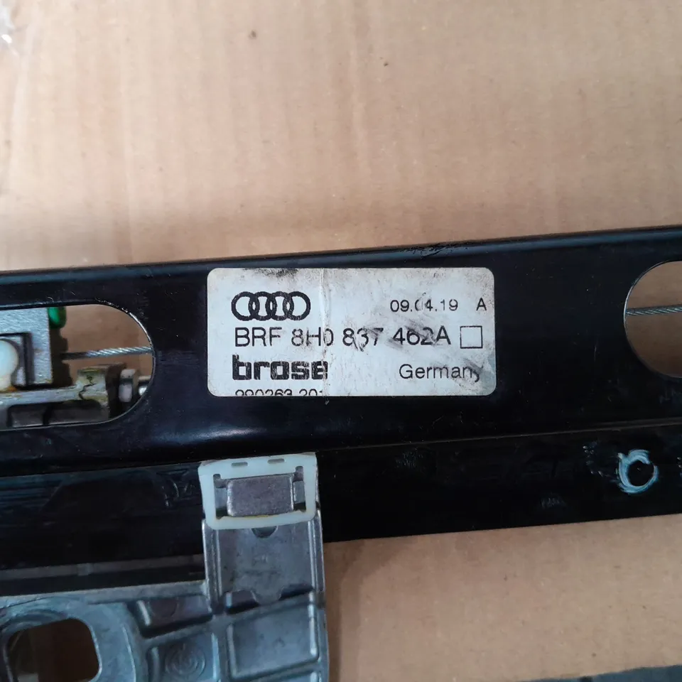 AUDI WINDOW LIFTING MECHANISM BRF8H0462A 