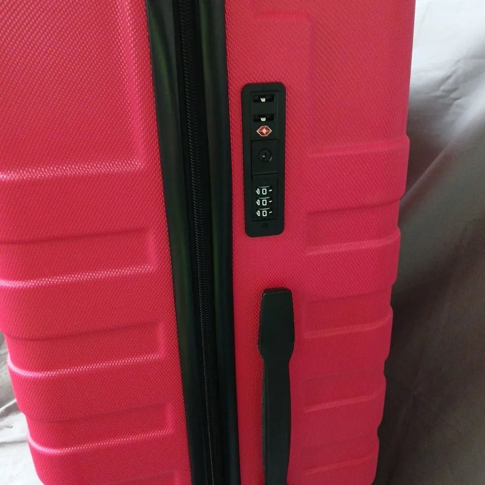 VALENTINO PINK HARD-SHELL LUGGAGE CASE – EMBOSSED BRANDING