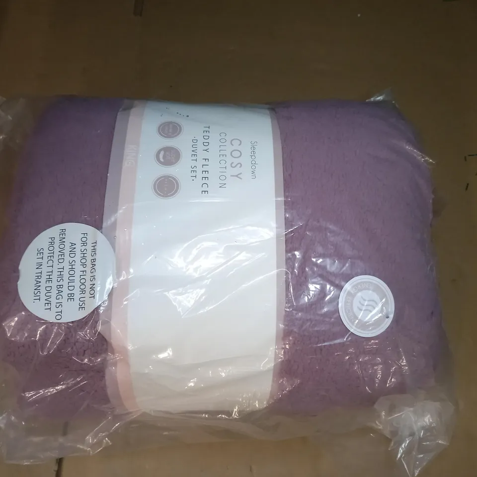 SLEEPDOWN COSY COLLECTION TEDDY FLEECE DUVET SET IN PURPLE - KING