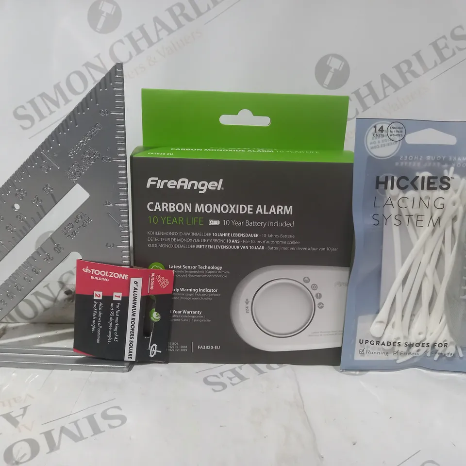 APPROXIMATELY 15 ASSORTED HOUSEHOLD ITEMS TO INCLUDE CARBON MONOXIDE ALARM, LACING SYSTEM, ROOFERS SQUARE, ETC
