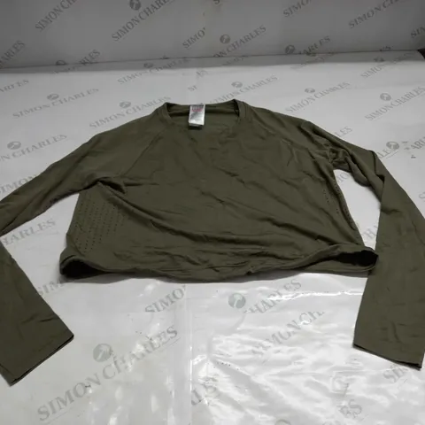 GYMSHARK TRAINING TOP SIZE M