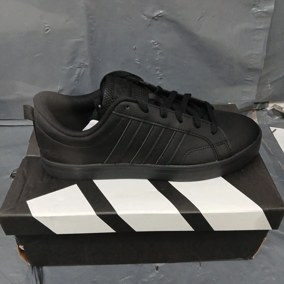 BOXED PAIR OF ADIDAS VS PACE TRAINERS - 8.5