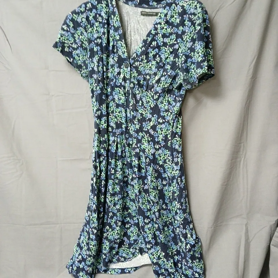 FRENCH CONNECTION FLORAL PRINT DRESS, NAVY WITH GREEN/BLUE FLOWERS – UK 10