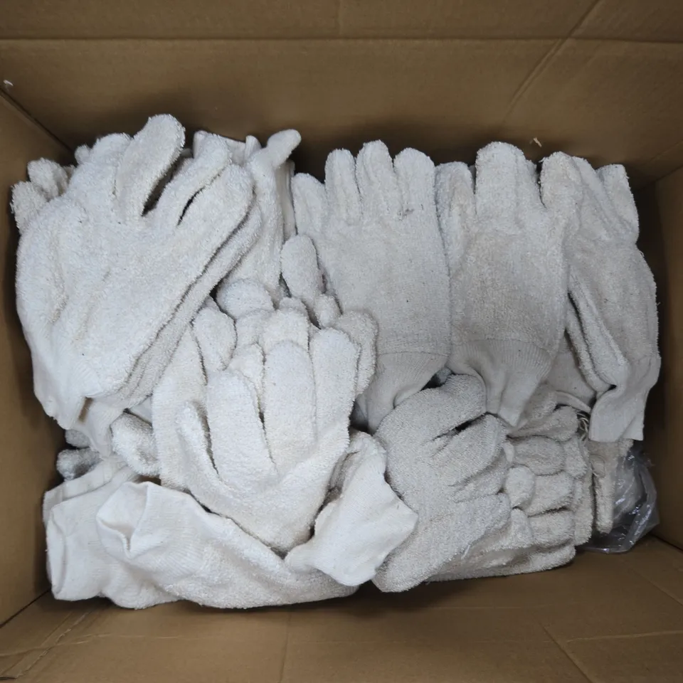 APPROXIMATELY 60 PAIRS OF 32OZ TERRYCLOTH GLOVES