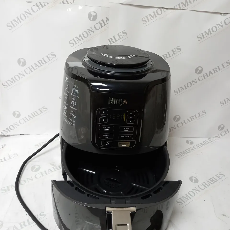 BOXED NINJA AIR FRYER 3.8L AF100UK