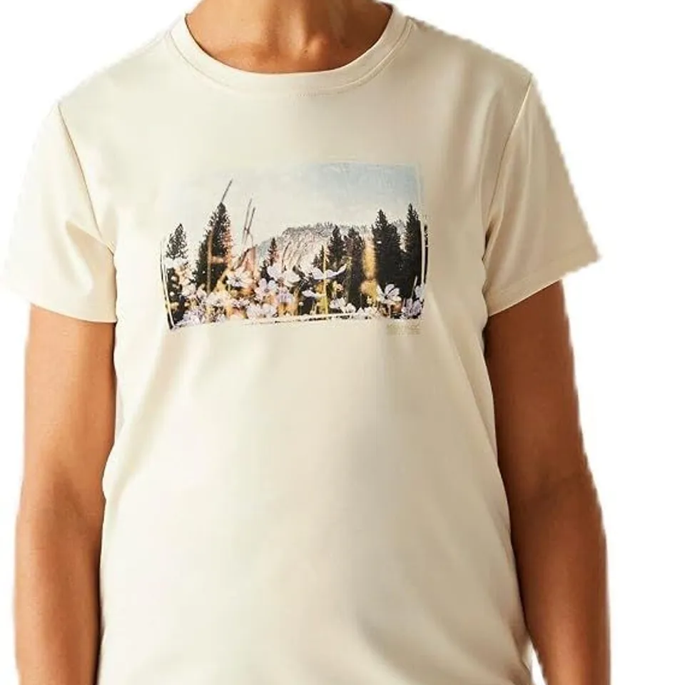 BRAND NEW REGATTA WOMENS FINGAL IX TEE IN LIGHT VANILLA - UK 22