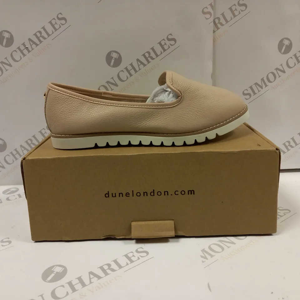 BOXED PAIR OF DUNE LONDON GALLEONI ECRU CLEATED-SOLE CASUAL LOAFERS UK SIZE 6