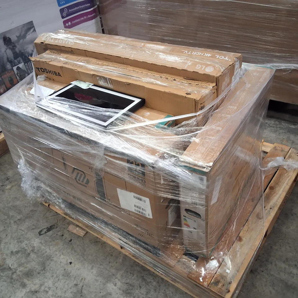 PALLET CONTAINING APPROXIMATELY 9 ASSORTED DAMAGE TVS
