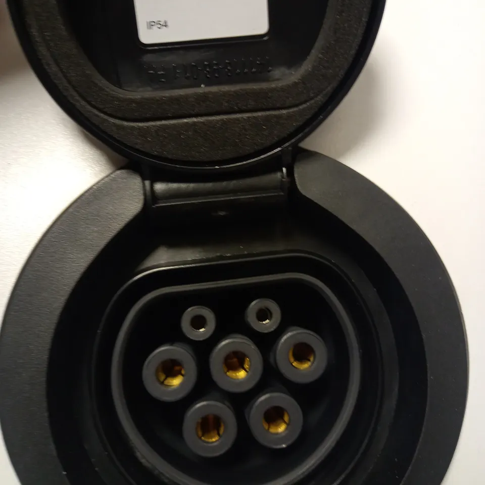 EOBASIC 22KW/32A 3PH SINGLE SOCKET CHARGER