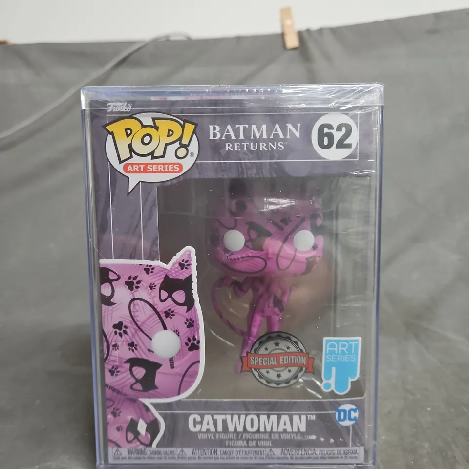 FUNKO POP! CATWOMAN – BATMAN RETURNS (SPECIAL EDITION), ART SERIES #62