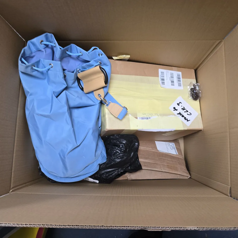 LARGE QUANTITY OF ASSORTED ITEMS TO INCLUDE WIG, FAUX LEATHER PUMPS, BELKIN CHARGER, ETC - COLLECTION ONLY