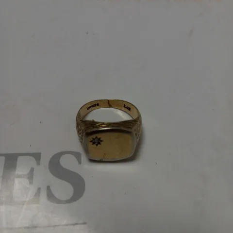 SQUARE GOLD EFFECT RING WITH STAR DETAIL