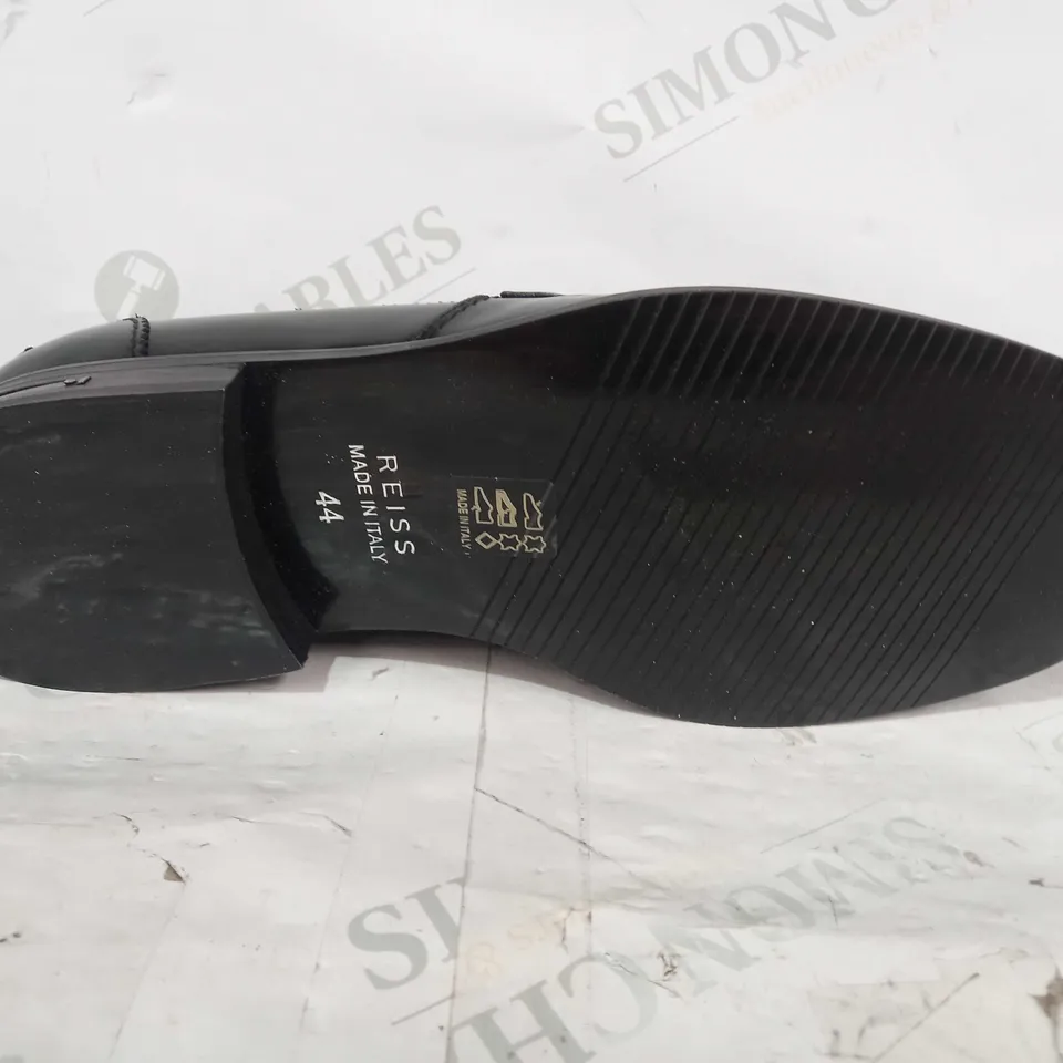 BOXED PAIR OF REISS LEATHER LOAFERS IN DARK GREEN UK SIZE 10