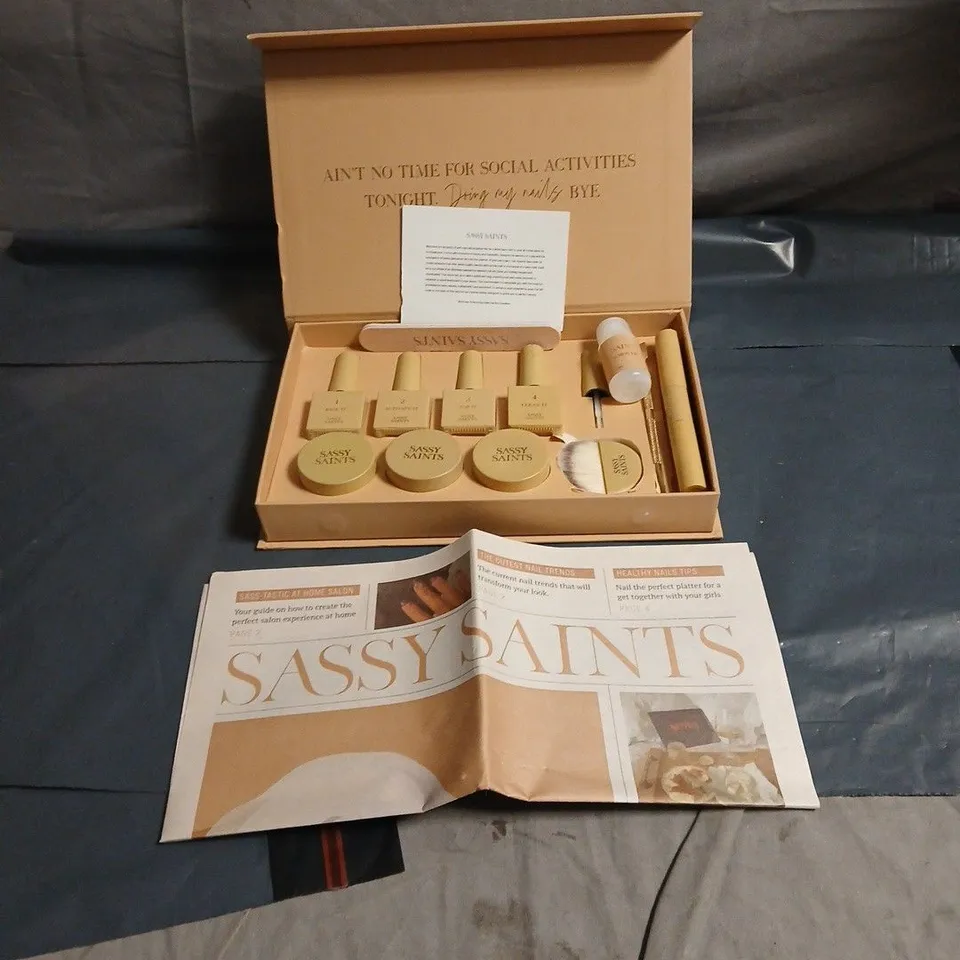 SASSY SAINTS NAIL MANICURE SET