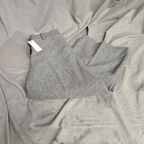 KAREN MILLEN THE FOUNDER HERRINGBONE STRAIGHT LEG CROPPED TROUSERS IN MONO SIZE 8
