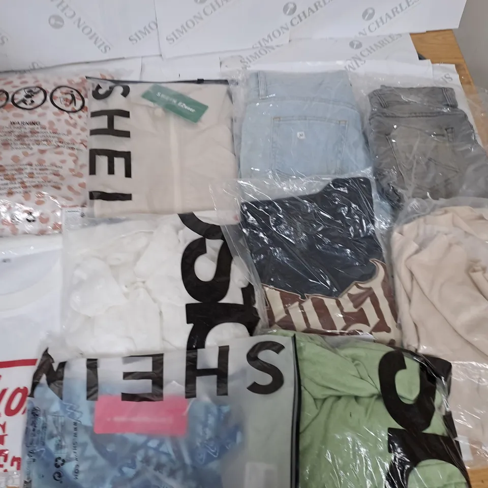 LARGE QUANTITY OF ASSORTED BAGGED CLOTHING ITEMS TO INCLUDE SHEIN AND ASOS  