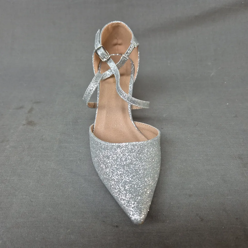 BOXED PAIR OF WHERE'S THAT FROM POINTED TOE HEELED BRIDAL SANDALS IN SILVER GLITTER SIZE UK 3