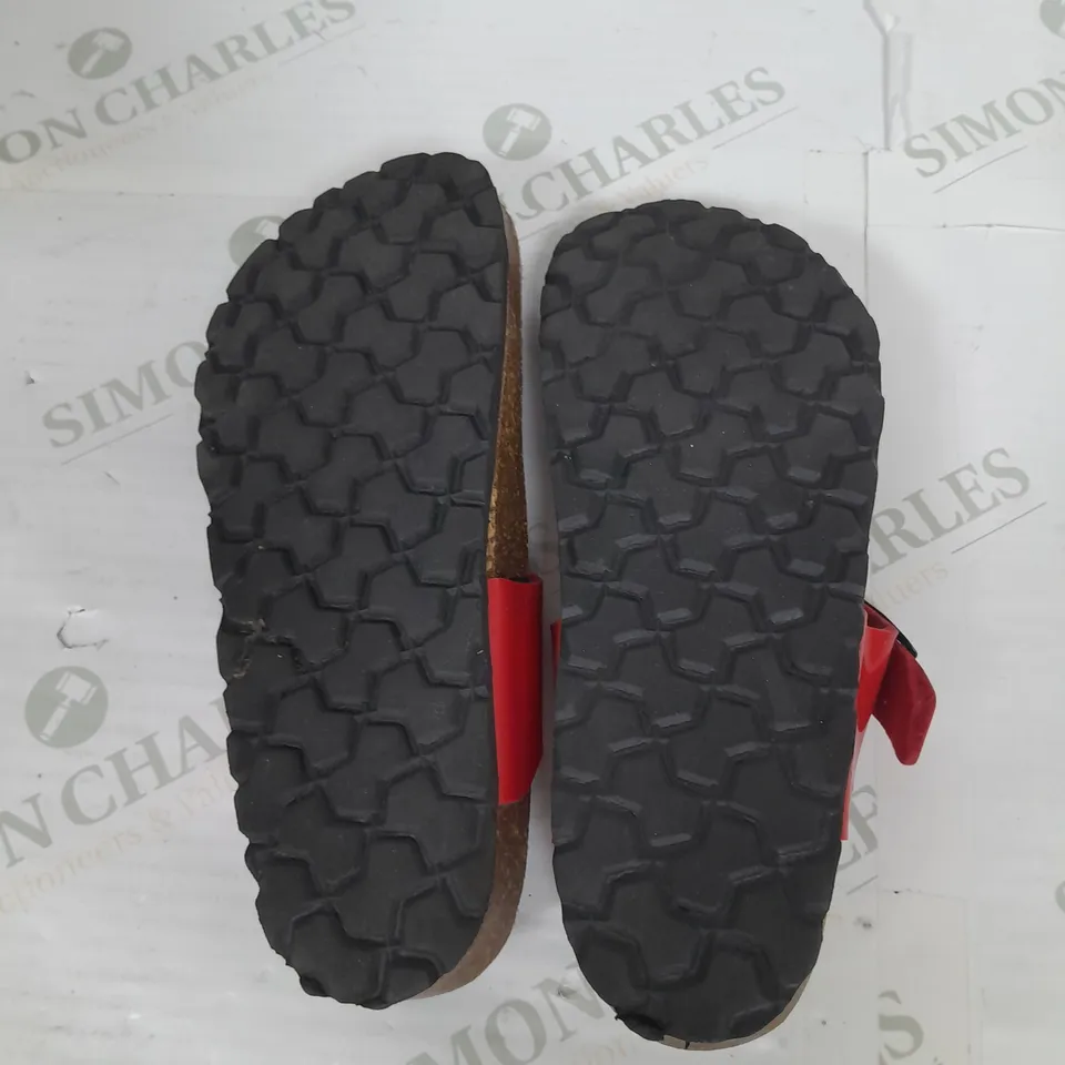 BONOVA IBIZA SANDAL IN RED SIZE 4.5