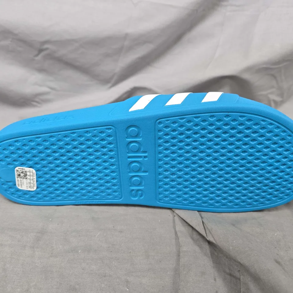 UNBOXED PAIR OF ADIDAS ADILETTE AQUA SLIDERS IN BLUE - UK 12