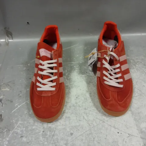 UNBOXED PAIR OF ADIDAS HANDBALL SPEZIAL RED/PINK UK 8