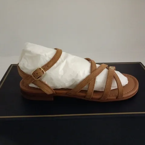 FAIRFAX AND FAVOR WOMENS ST IVES SANDAL TAN SUEDE UK 4 BOXED
