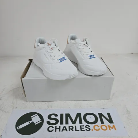 OUTLET SKECHERS UNO LITE SHIMMER ALONG LACE UP TRAINER SIZE 5