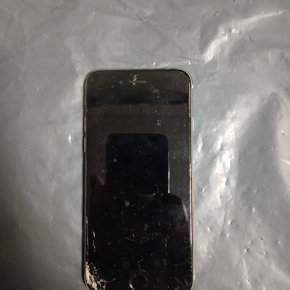 APPLE IPHONE 6 – MODEL A1586