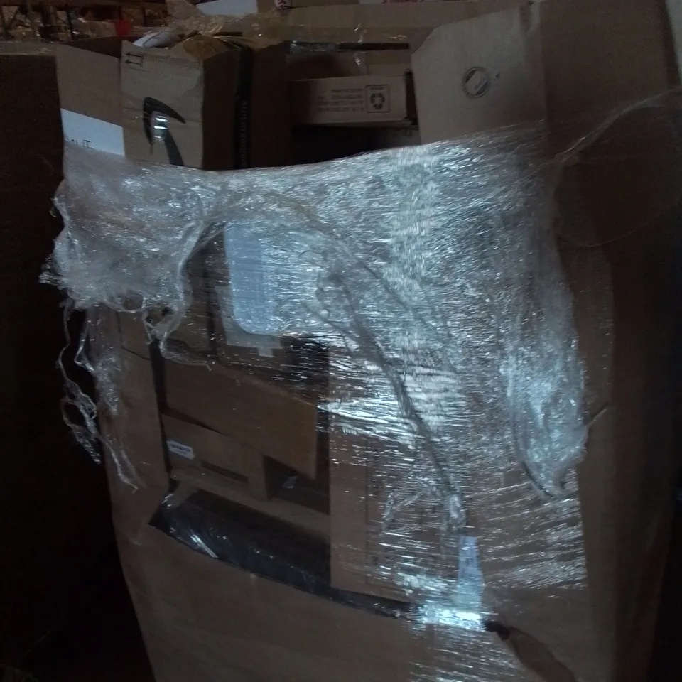 PALLET OF UNPROCESSED ITEMS TO INCLUDE ROLLER BLINDS, TOILET SEAT, AND CHANCES FAN LIGHT