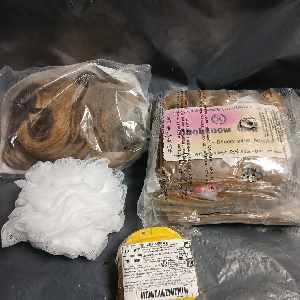 APPROXIMATELY 10 ASSORTED HEALTH & BEAUTY PRODUCTS TO INCLUDE HAIR EXTENSIONS, EXFOLIATOR, RETAINER CASE ETC 