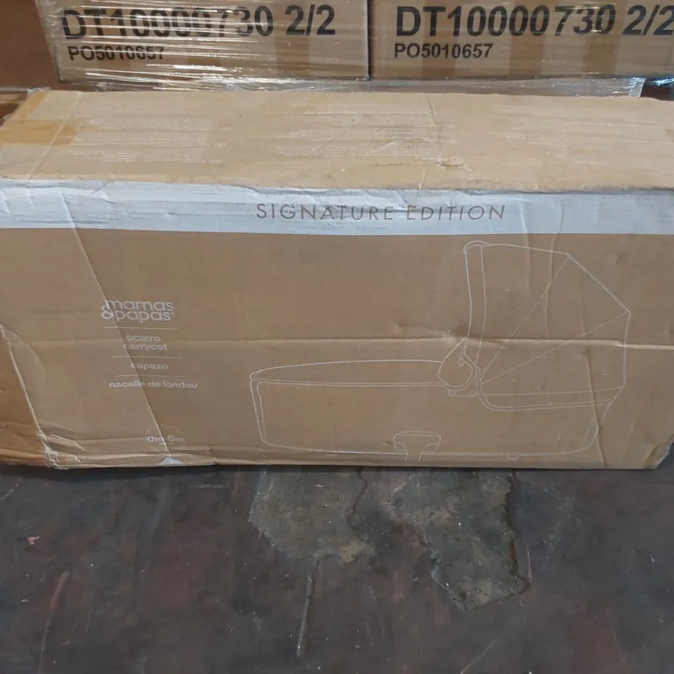 BOXED MAMAS & PAPAS SIGNATURE EDITION OCARRO CARRYCOT - BLACK