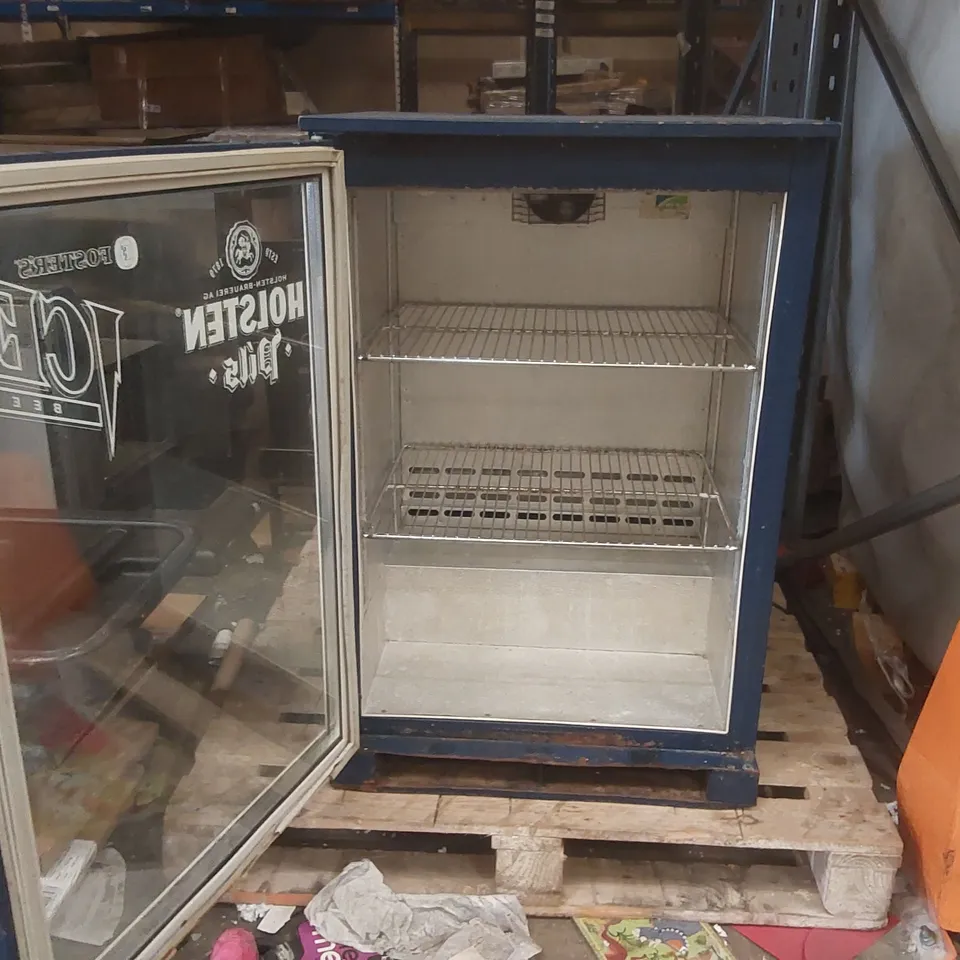 COMMERCIAL DRINKS DISPLAY FRIDGE