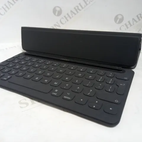 APPLE IPAD SMART KEYBOARD 11" A1829