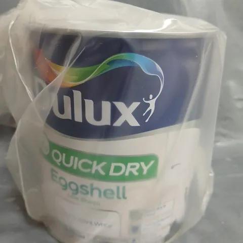 DULUX QUICK DRY PAINT - EGGSHELL PURE BRILLIANT WHITE - 750ML - COLLECTION ONLY