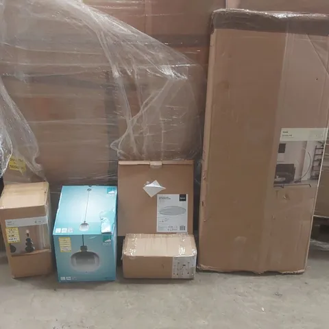 PALLET CONTAINING A VERY LARGE QUANTITY OF ASSORTED DESIGNER LIGHTING PRODUCTS INCLUDING: QUINLAN ARC FLOOR LAMP, BATHROOM LIGHT, LOGAN CEILING LIGHT, TABLE LAMP BASE ECT