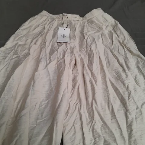 STRADIVARIUS LIGHT TAN BAGGY TROUSERS - UK 4