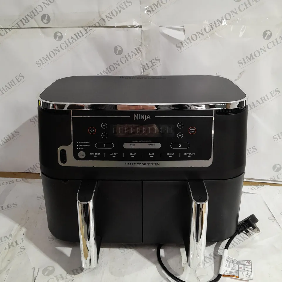 BOXED NINJA FOODI MAX 9.5L DUAL ZONE AIRFRYER AF451UK