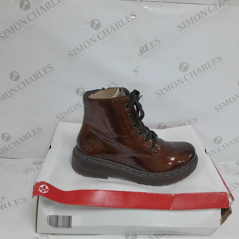 PAIR OF RIEKER LACE ANKLE BOOTS IN BRONZE - 4