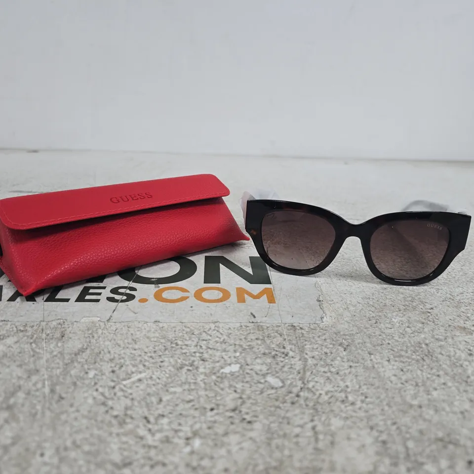 GUESS SUNGLASSES IN RED CASE