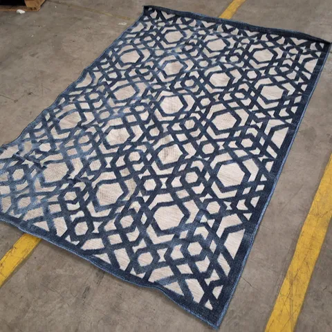 GEOMETRIC BLUE AND BEIGE RUG APPROXIMATELY 160Γ230CM