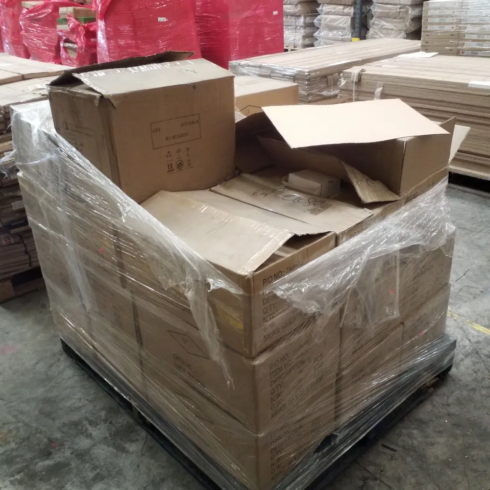 PALLET CONTAINING APPROXIMATELY 2392 DISPLAYPORT TO VGA CONVERTERS & APPROXIMATELY 48 PA4 CALL SYSTEMS