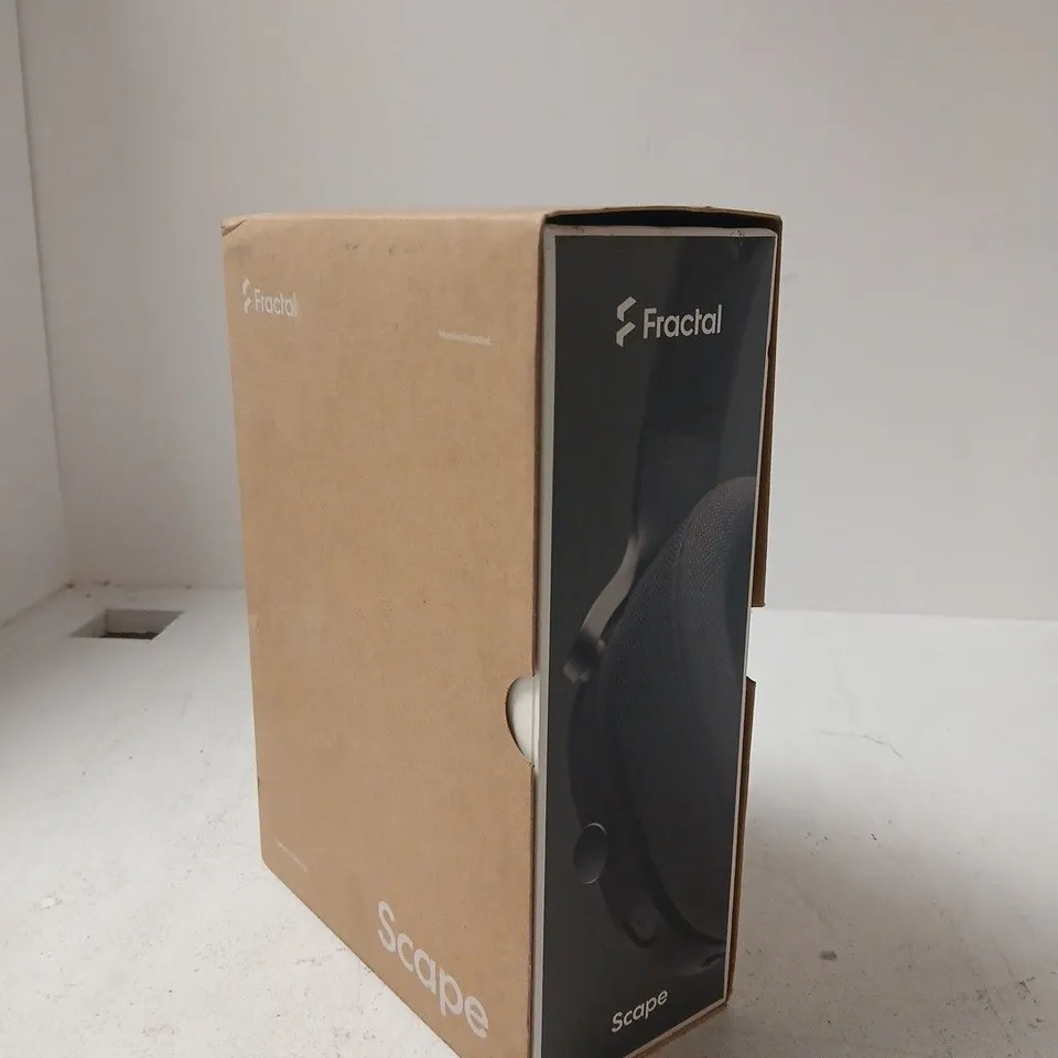 FRACTAL SCAPE HEADPHONES – BLACK, PORTABLE AUDIO