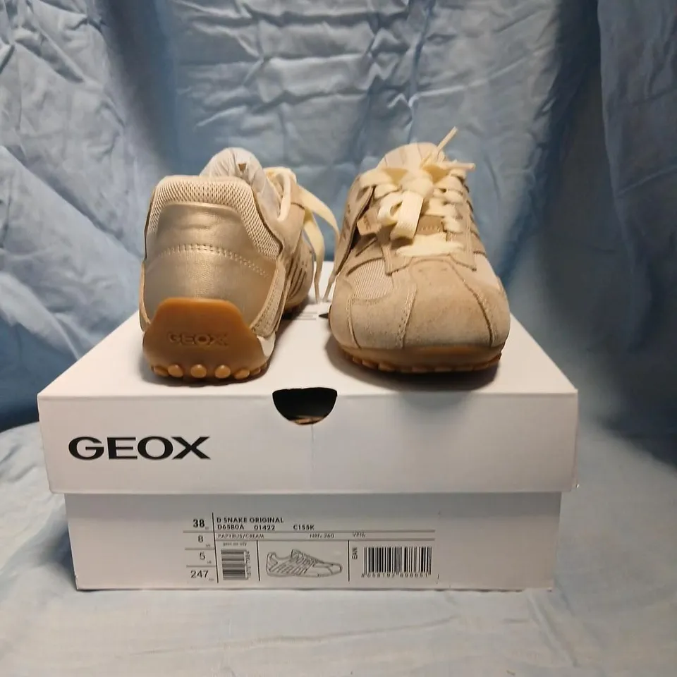 GEOX D SNAKE ORIGINAL TRAINERS – UK 5 (EU 38) – CREAM/BEIGE