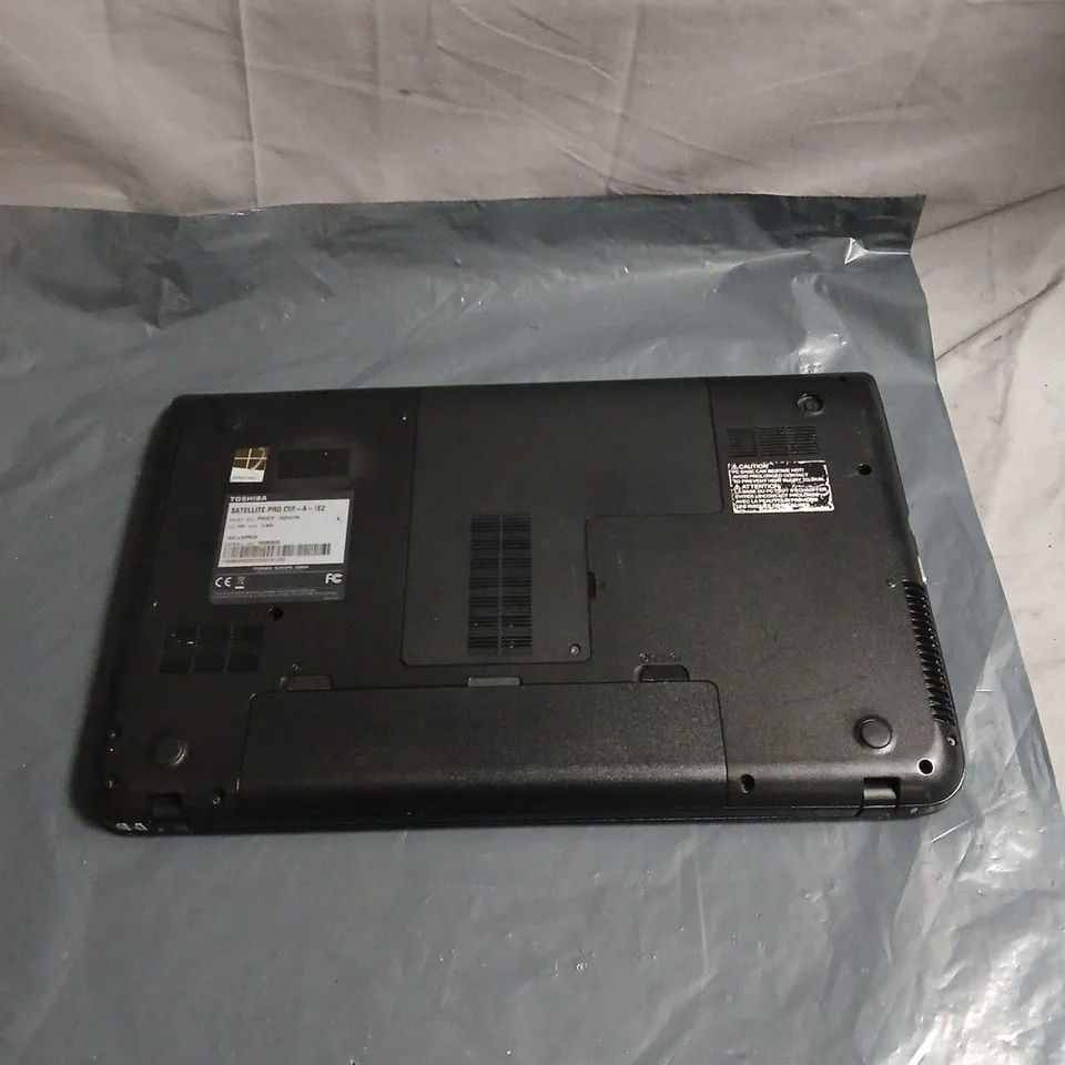 TOSHIBA SATELLITE PRO C50-A-1E3 LAPTOP