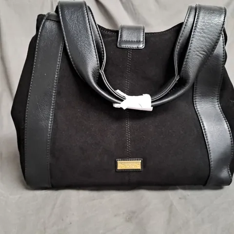 BIBA BLACK SHORT STRAP HAND BAG
