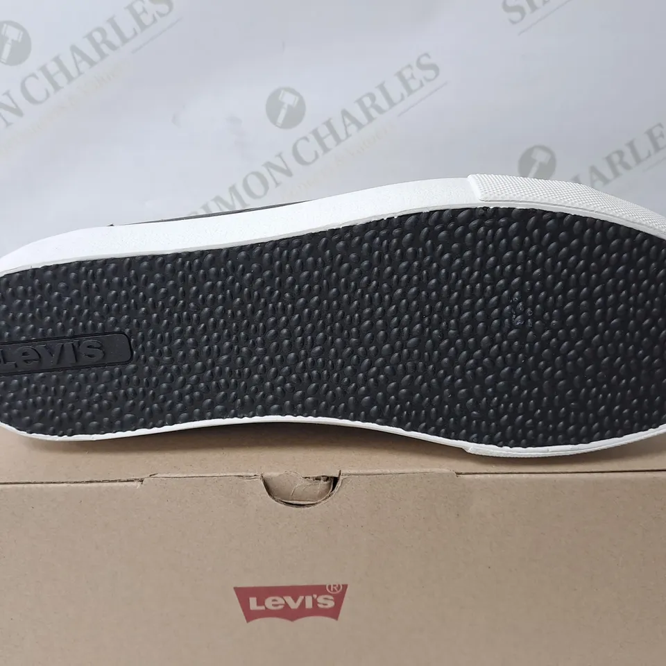 BOXED PAIR OF LEVI WOODWARD BLACK TRAINERS - SIZE 8