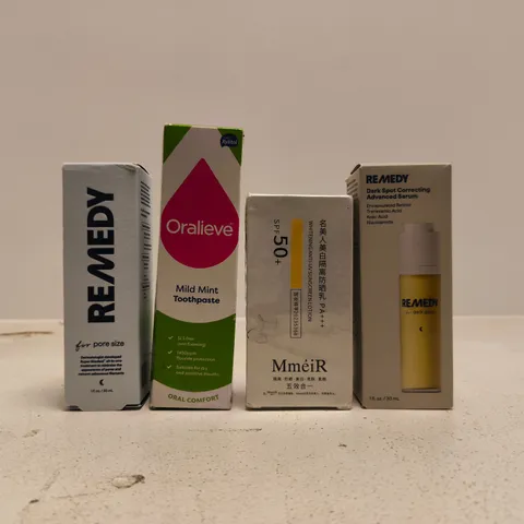 APPROXIMATELY 20 ASSORTED COSMETIC ITEMS INCLUDING VARIOUS MAKES AND BRANDS - COLLECTION ONLY