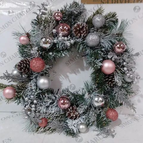 HOME REFLECTIONS PRE-LIT EMBELLISHED WREATH