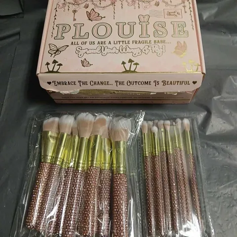 PLOUISE MAKEUP BRUSH SET